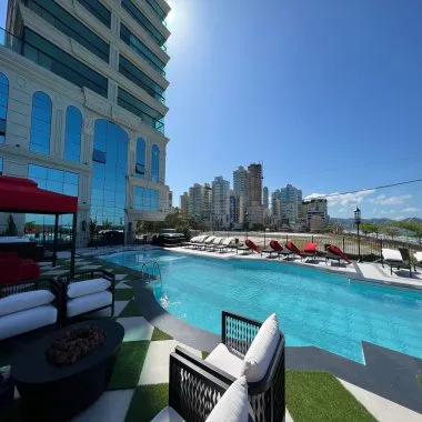Apartamento Alto Padrão Mobiliado - Fino Acabamento Meia Praia - Itapema SC Apartamento Alto Padrão Mobiliado - Fino Acabamento Meia Praia - Itapema SC